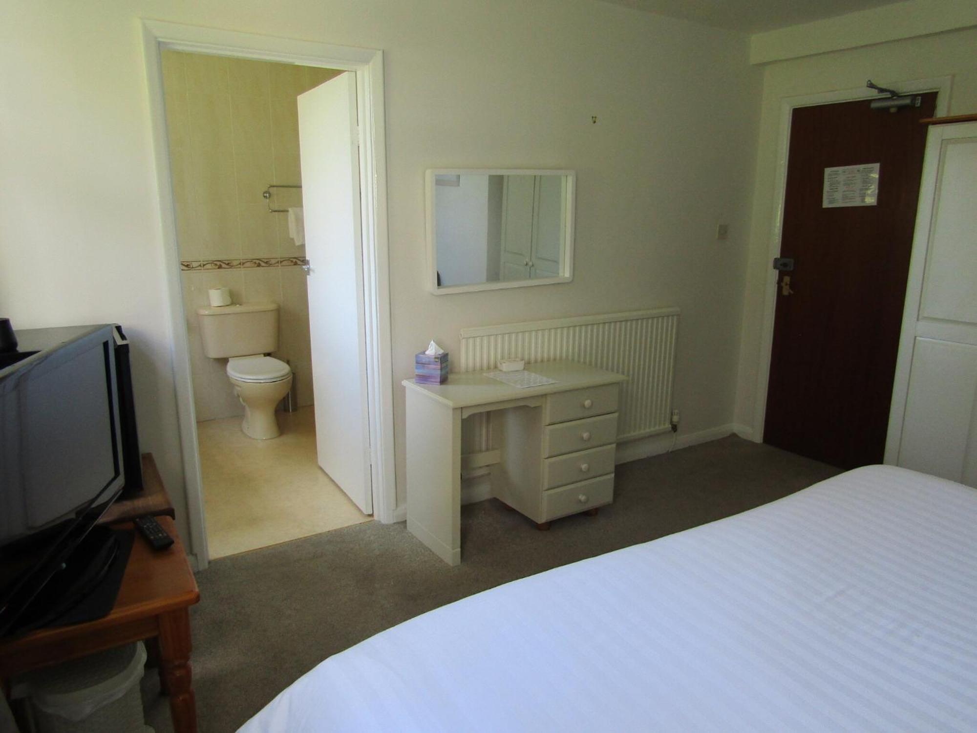 St Maur Guest house 4*