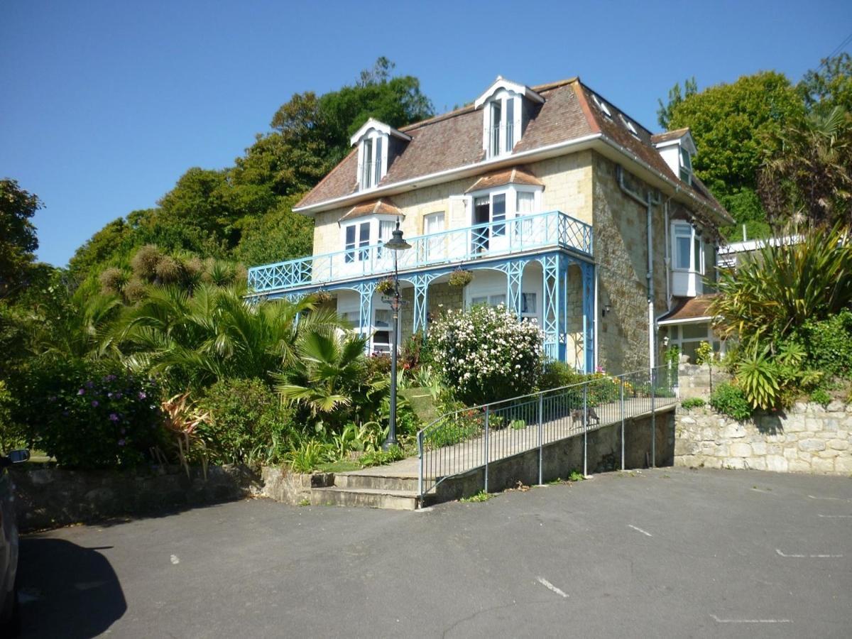 St Maur Pensión