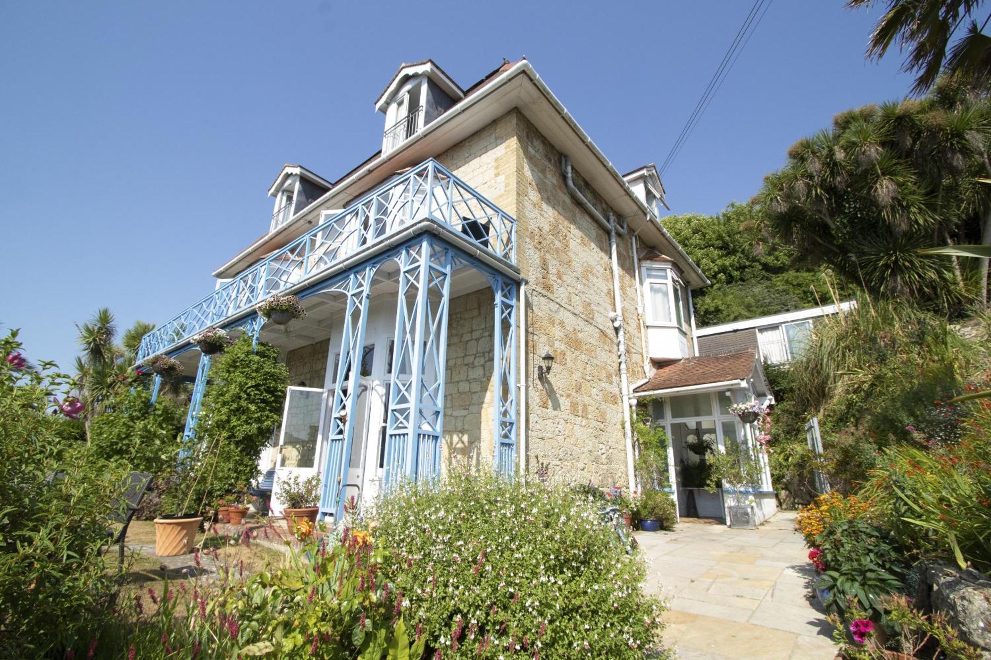 Pensión St Maur 4*