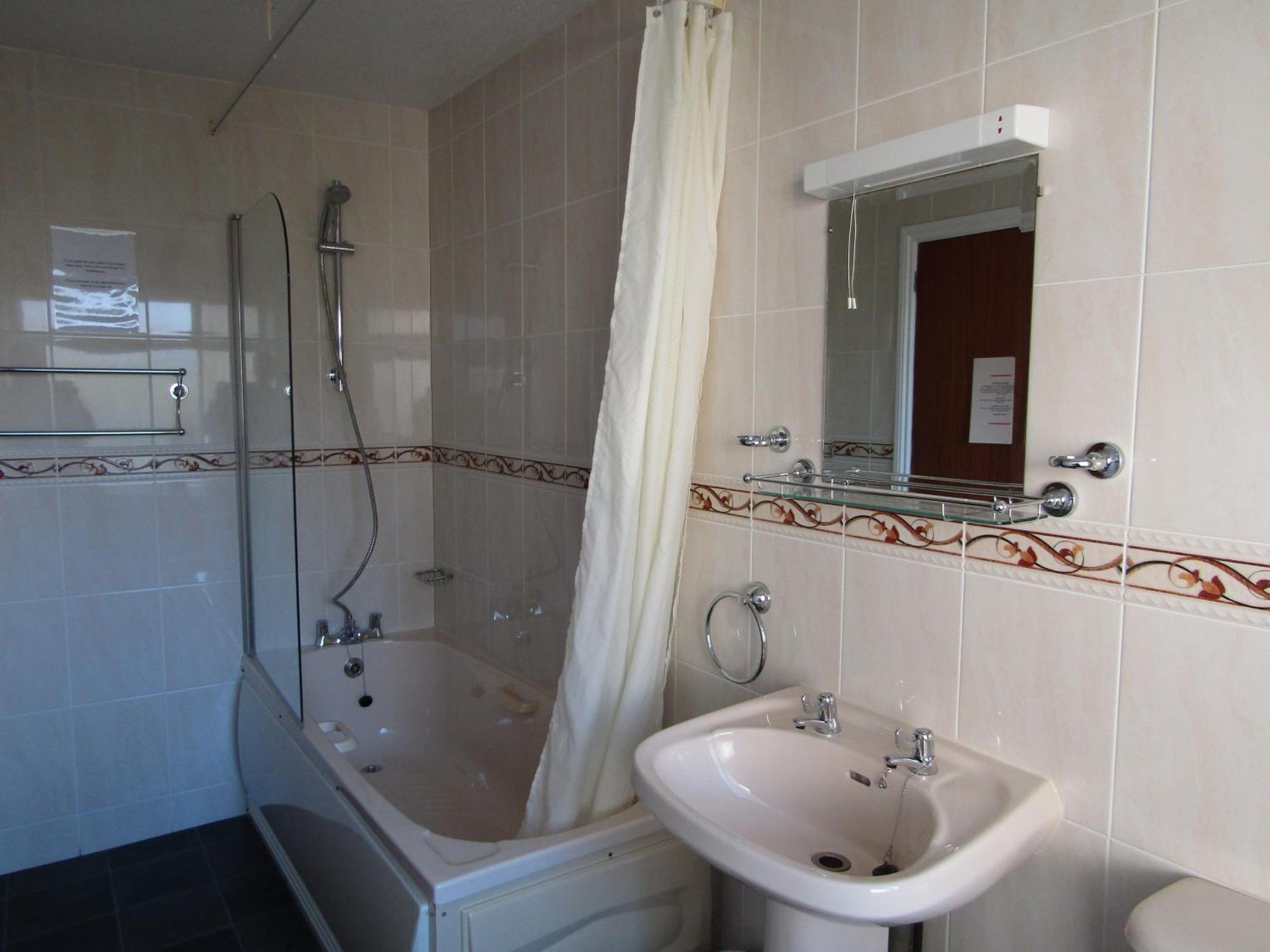 St Maur 4*