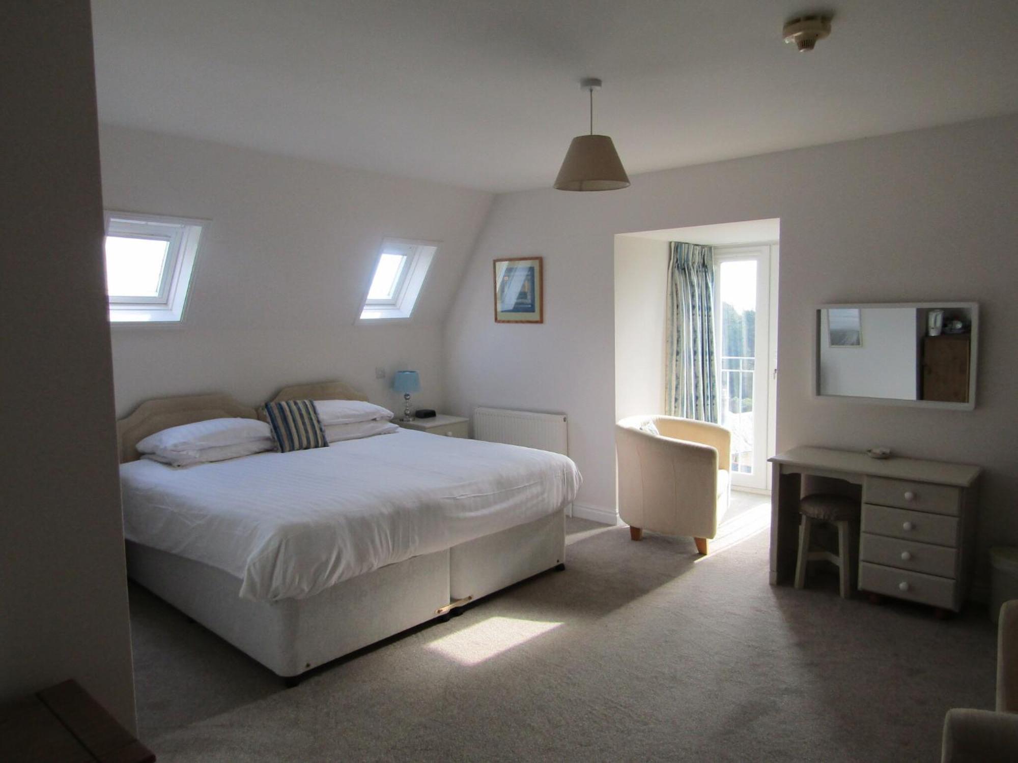 St Maur Guest house 4*