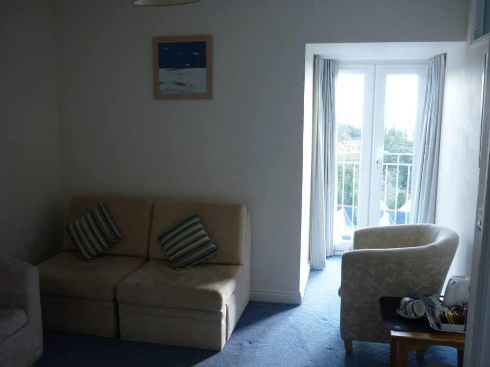 St Maur 4*