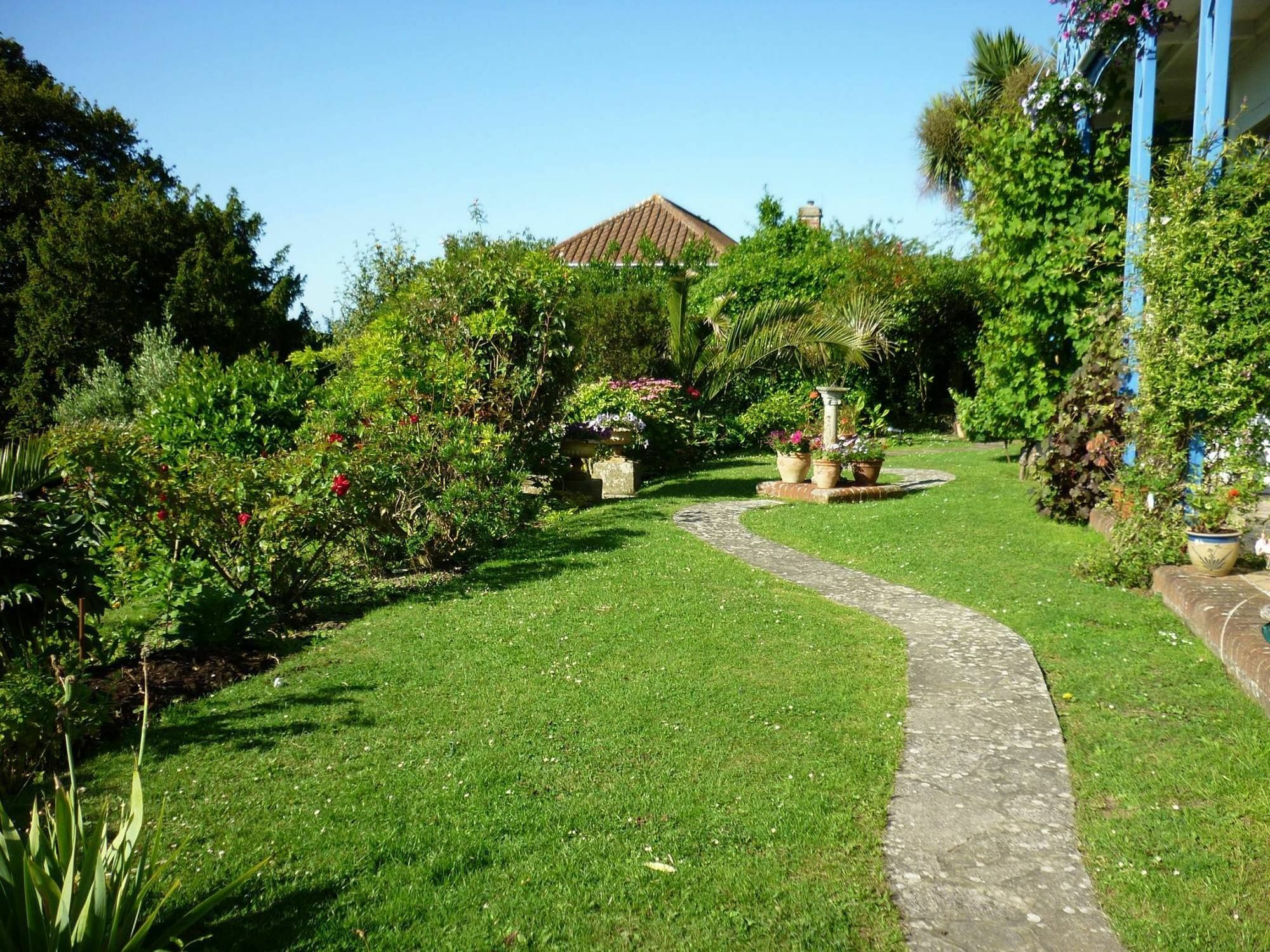 St Maur Guest house