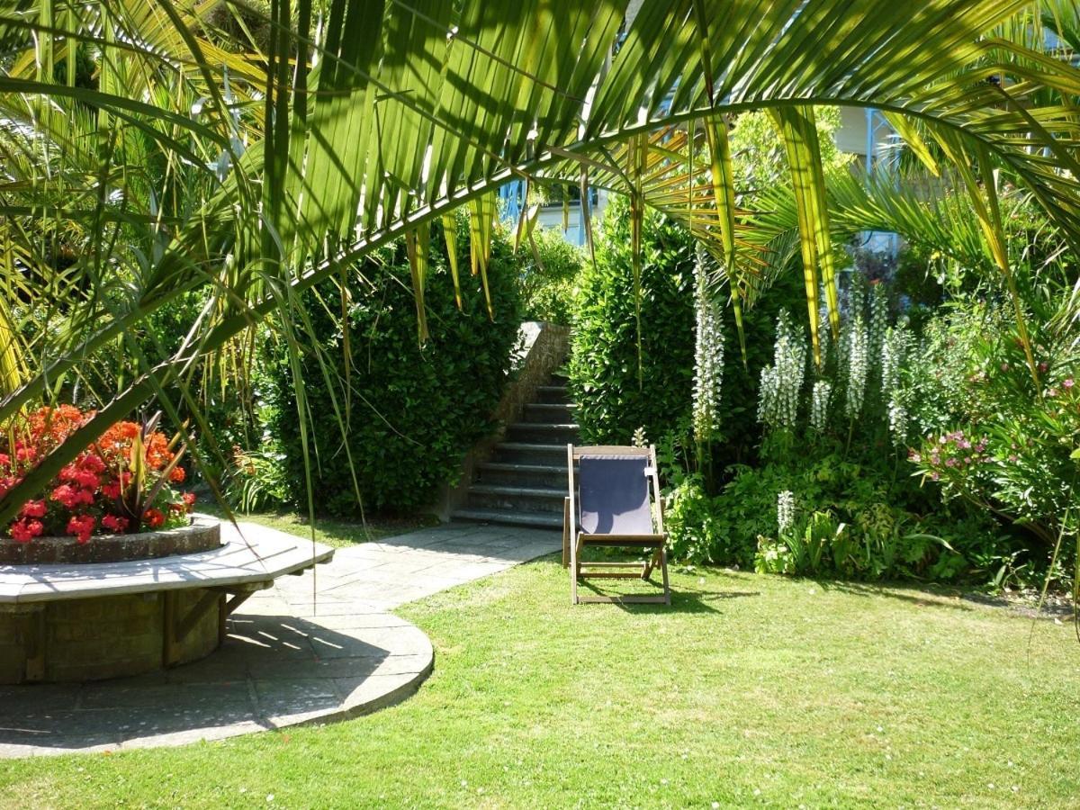 St Maur 4*